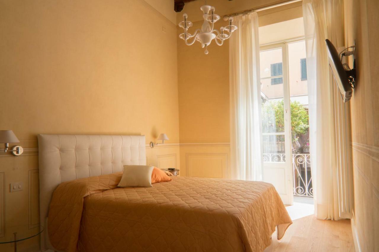 Stella Polare - Luxury Apartment Lucca Bagian luar foto