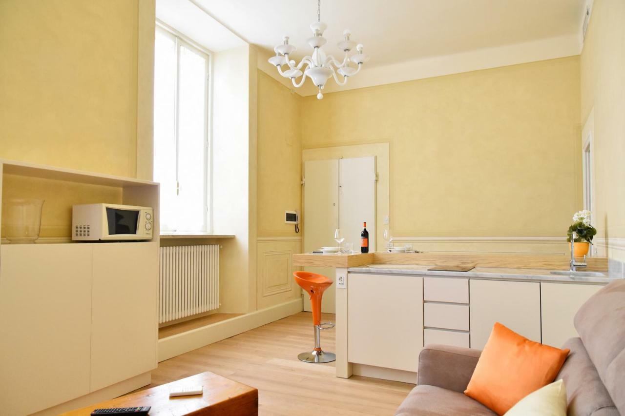 Stella Polare - Luxury Apartment Lucca Bagian luar foto